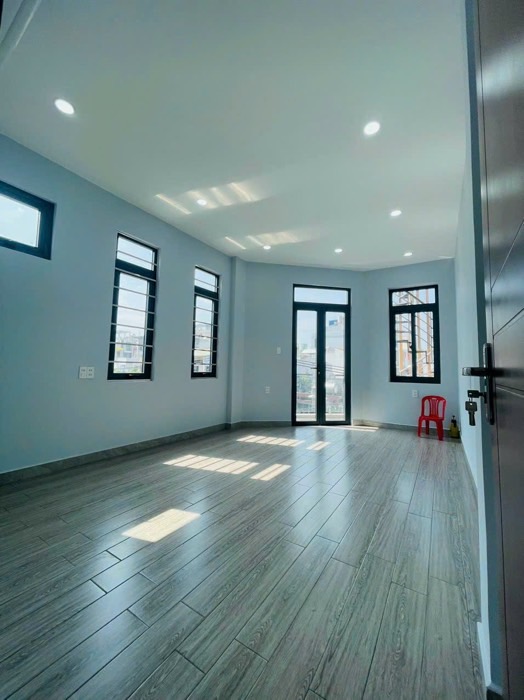 MẶT TIỀN ÂU DƯƠNG LÂN – THIẾT KẾ ĐẸP – THU NHẬP 30TR/THÁNG – CHỈ 10 TỶ