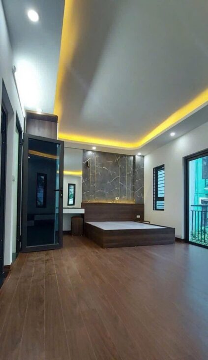 Bán nhà đẹp Ngọc Thuỵ – Full Nội Thất- Gần Ô tô- 5 tầng – Nhỉnh 5 tỷ