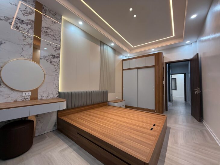 TÂY SƠN – ĐỐNG ĐA – 10M RA Ô TÔ- THANG MÁY – NỘI THẤT ĐẲNG CẤP – HƠN 14 TỶ