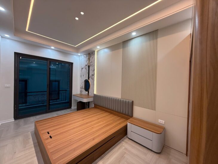 TÂY SƠN – ĐỐNG ĐA – 10M RA Ô TÔ- THANG MÁY – NỘI THẤT ĐẲNG CẤP – HƠN 14 TỶ