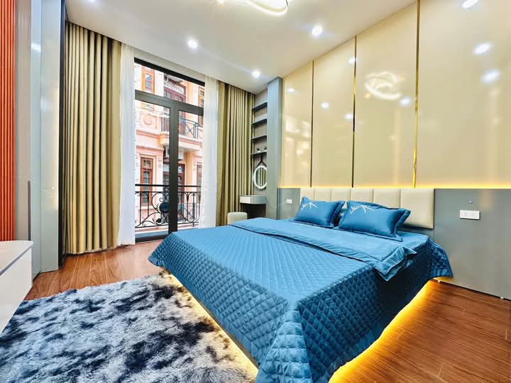 THÁI THỊNH – ĐỐNG ĐA – NỞ HẬU- BA THOÁNG- LÔ GÓC – Ô TÔ LÙI CỬA- 5 NGỦ- HƠN 9 TỶ