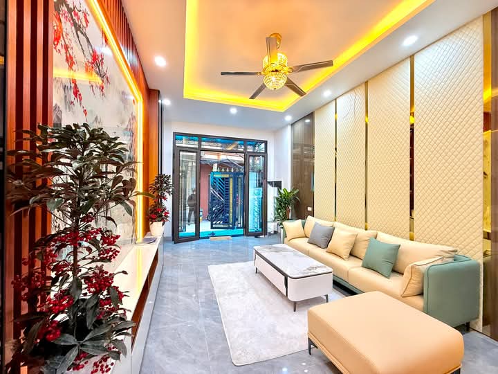 THÁI THỊNH – ĐỐNG ĐA – NỞ HẬU- BA THOÁNG- LÔ GÓC – Ô TÔ LÙI CỬA- 5 NGỦ- HƠN 9 TỶ