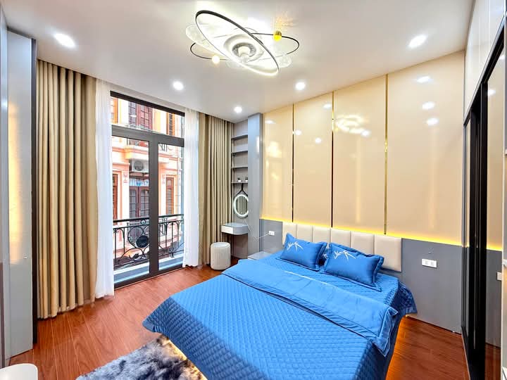 THÁI THỊNH – ĐỐNG ĐA – NỞ HẬU- BA THOÁNG- LÔ GÓC – Ô TÔ LÙI CỬA- 5 NGỦ- HƠN 9 TỶ