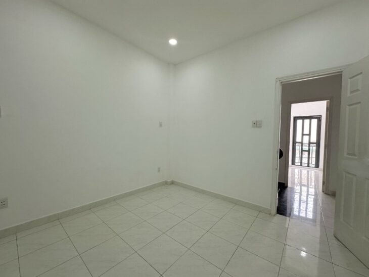 Bán Nhà HXH khu D2, Hutech, 3.5×13, 3 Tầng 3 PN Nhỉnh 6 Tỉ