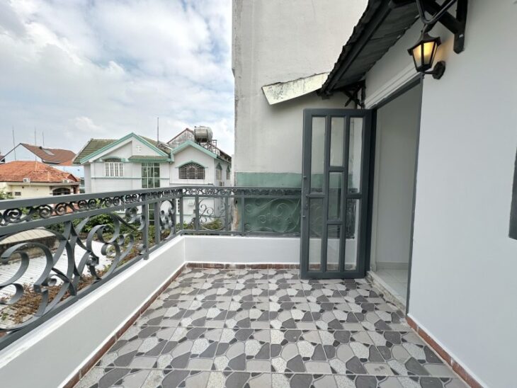 Bán Nhà HXH khu D2, Hutech, 3.5×13, 3 Tầng 3 PN Nhỉnh 6 Tỉ