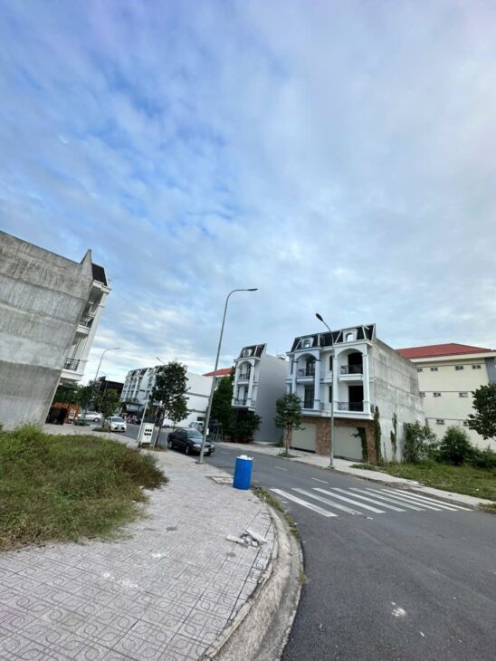 Đất Phú Chánh Thành Phố TÂN UYÊN Kẹt tiền bán đất trả nợ, Giá ra đi của em nó là 1 tỷ 450 triệu