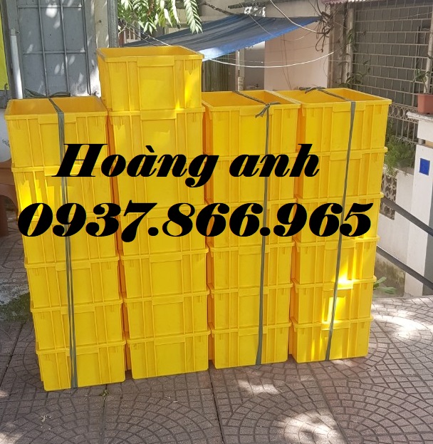 Thùng nhựa b3, thùng phân loại đồ kim khí, thùng đựng đồ trong cửa hàng điện máy