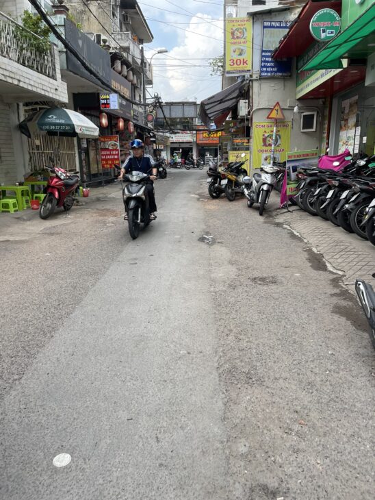 Nhà đẹp, mới tinh, nở hậu, đường Võ Duy Ninh, Q. Bình Thạnh. Chỉ 3.95 tỷ.