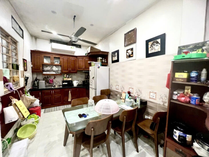 Bán nhà Hồng Tiến, Bồ Đề, Long Biên. 45m2*6T, giá 8.7 tỷ. Thang máy xịn, full nội thất đón tết