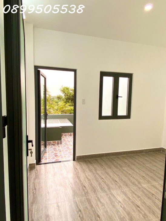 Bán nhà đường Lò Lu, Phường Trường Thạnh. HXH , nhà 1 trệt 2 lầu có 4PN 4WC 1PK + Sân phơi 5,6 tỷ