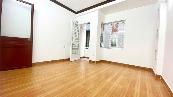 Bán nhà ngõ 363 Thiên Lôi, 47m3 tầng bằng, Giá 2.65 tỉ gần ngã 4 Phúc Tăng