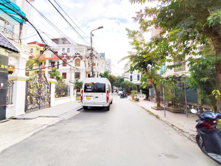 Nhà phân lô 193 Văn Cao – Tô Vũ, 90m 4 tầng, vị trí cực thoáng, Giá 6.95 tỉ