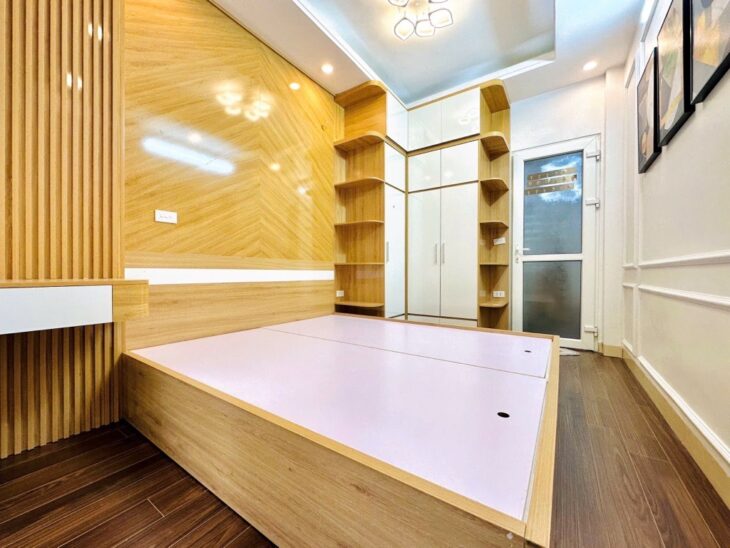 Nhà Đẹp đón Tết giá rẻ 35m2 * 5 tầng * 6 ngủ phố Trương Định – quận Hoàng Mai