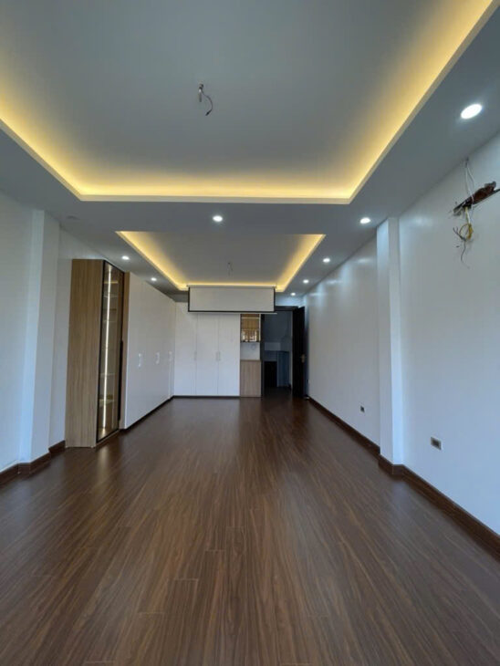 ???? Bán Nhà Bồ Đề 69m , MT4 Mới Keng ngõ ô tô tránh ,kinh doanh vị trí hiếm đẹp 17,9 tỷ