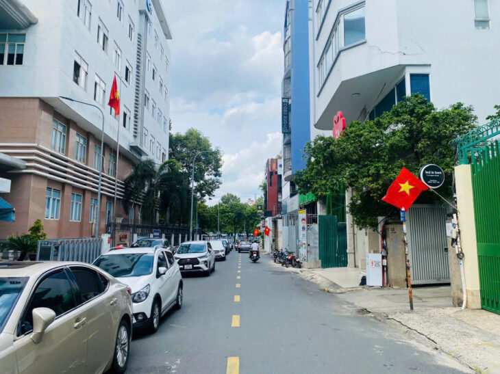 CĂN NHÀ MẶT PHỐ NGUYỄN ÁNH THỦ – QUẬN 1 – 96 TỶ – 145M² – 8 TẦNG – SỔ HỒNG