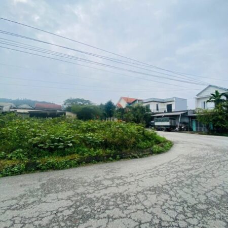 Bán lô góc 2 mặt tiền Trần Lư đường 19,5m KQH Xóm Hành, An Tây, Thành phố Huế