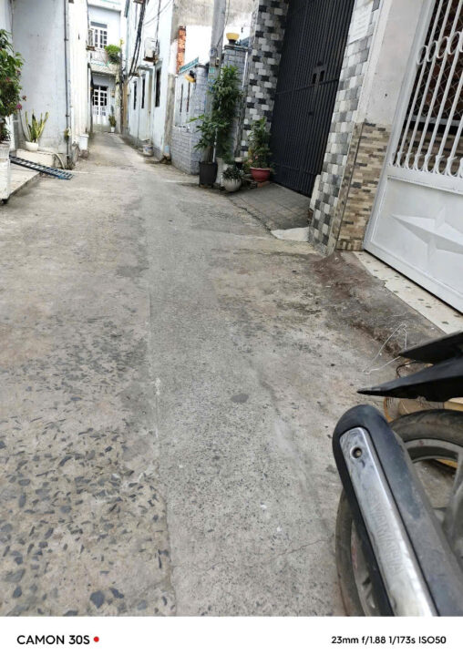 CẦN BÁN NHÀ, nhà nhỏ xinh, Q2, DT 30m2 ( 3.5 x 8 ) mới ở ngay, chỉ 2.5 ty