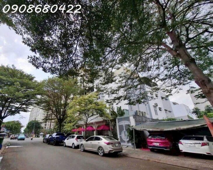 Bán nhà mặt phố Q.9, 100m², 3 tầng, 5PN, 12.5 tỷ, sổ hồng