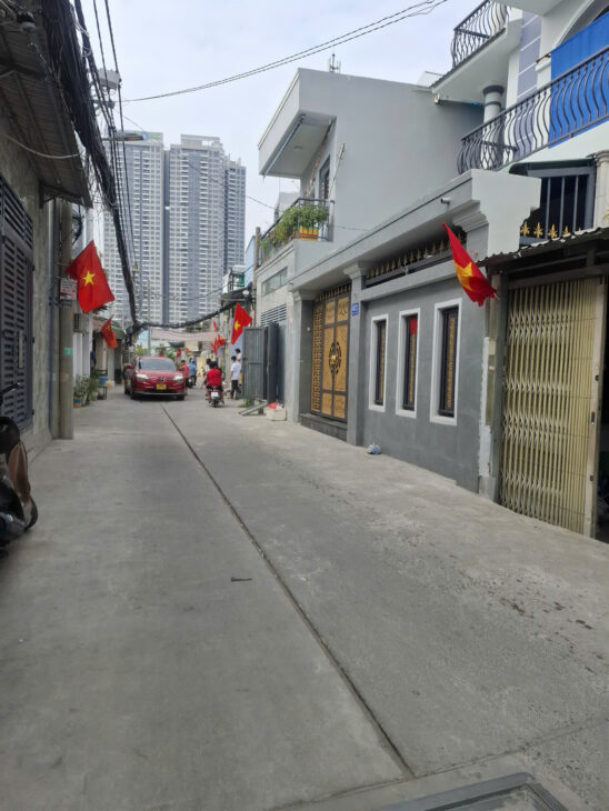 Nhà 2 Tầng Mặt tiền hẻm xe hơi thông, Ngang 4.6M, Huỳnh Tấn Phát Q7, 68M2, Chỉ 12tỷ