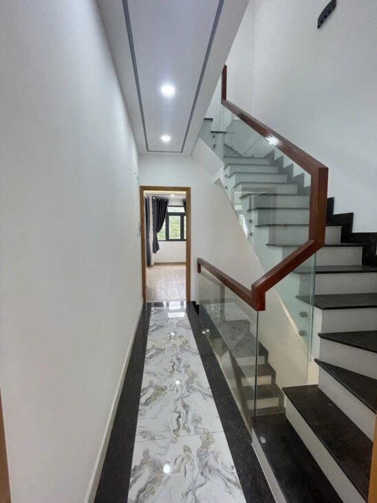 NHÀ ĐẸP 3 TẦNG FULL NỘI THẤT HUỲNH TẤN PHÁT Q7 – KẾT CẤU BÊ TÔNG 3 TẦNG – HẺM ĐẸP THÔNG TỨ TUNG
