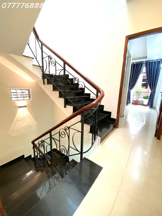 Bán nhà HXH 2 MT siêu đẹp giá tốt khu Phan Xích Long, Phú Nhuận