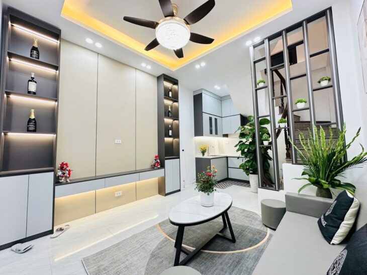 Bán nhà ĐẸP ngõ Văn Hương – phường Hàng Bột – quận Đống Đa 26m2 x 5 Tầng Giá 4 Tỷ 95