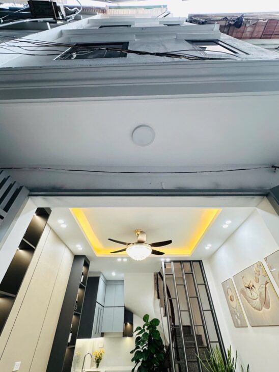 Bán nhà ĐẸP ngõ Văn Hương – phường Hàng Bột – quận Đống Đa 26m2 x 5 Tầng Giá 4 Tỷ 95