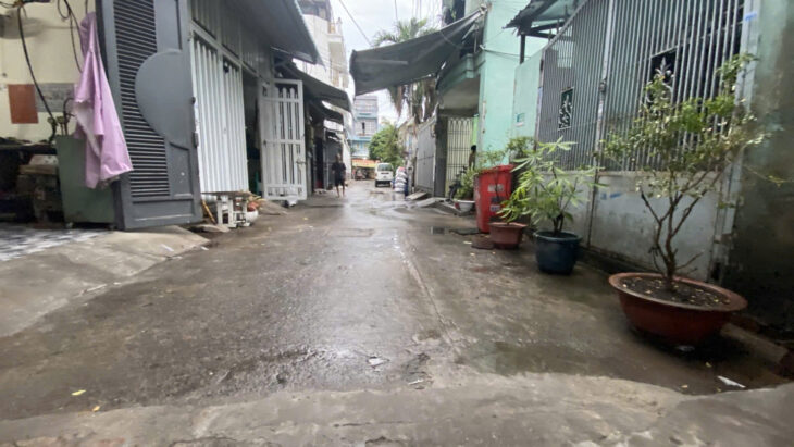 GẦN CHUNG CƯ CELADON CITY – DT: 90M2 ( 5,1 x 18 ) – HẺM XE HƠI – PHÙ HỢP XÂY CHDV – NHỈNH 6 TỶ