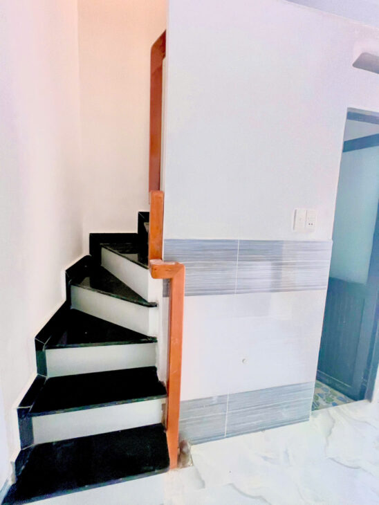 CẦN TIỀN ĂN TẾT BÁN NGAY CĂN NHÀ NHƯ HÌNH