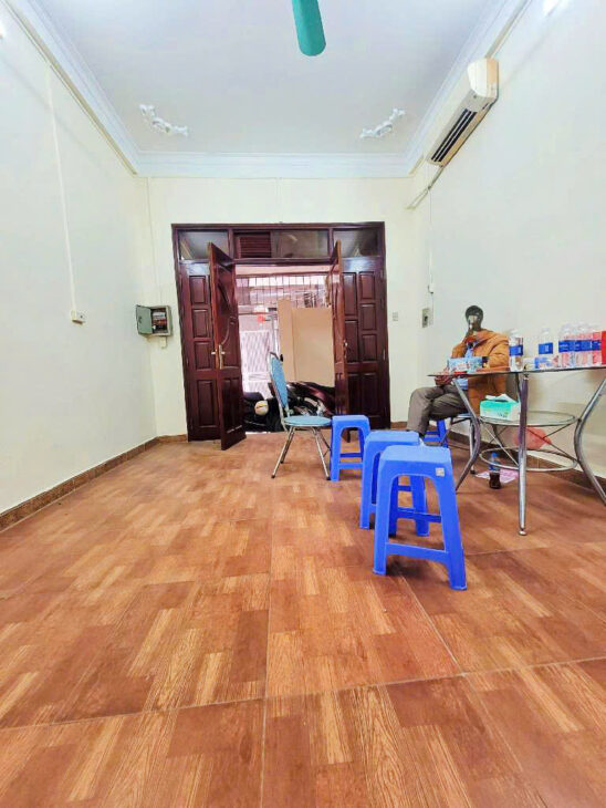 HÀNG TUYỂN LONG BIÊN – DÂN XÂY – Ô TÔ ĐỖ CỬA – CÁCH Ô TÔ TRÁNH CHỈ 10M – KHU VIP LONG BIÊN – GẦN