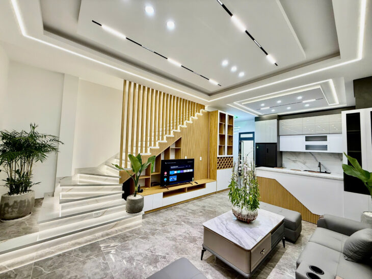 BÁN NHÀ MẶT TIỀN ĐƯỜNG CHÍNH CỔ LOA