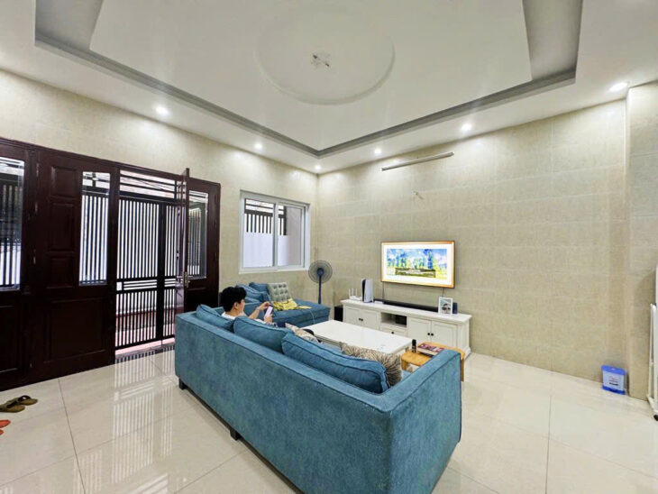 VÔ CÙNG HIẾM – DIỆN TÍCH 67 M², 5 TẦNG, MT 5,2 M, 6 NGỦ – DÂN XÂY, CHỈ CÓ 7.X TỶ – VÀI BƯỚC RA Ô TÔ