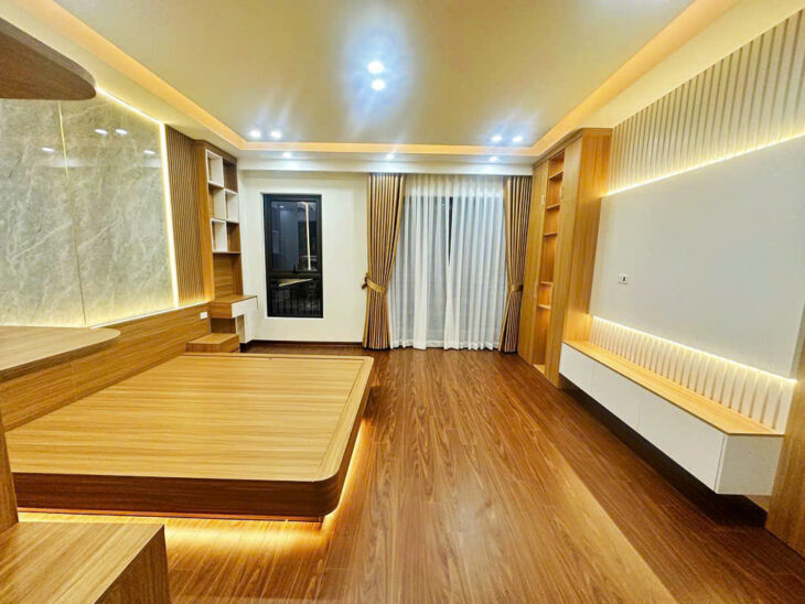 PHỐ ĐÀM QUANG TRUNG LONG BIÊN – NHÀ MỚI ĐÓN TẾT – THIẾT KẾ HIỆN ĐẠI – GARA Ô TÔ – 6 TẦNG THANG MÁY-