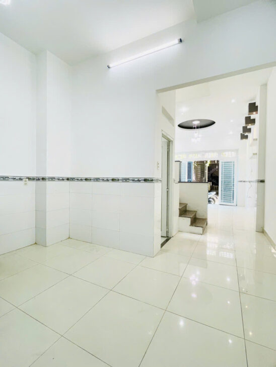 Nhà Đẹp 3 Tầng giá chỉ 3 Tỷ 68 SHR Tân Thới Hiệp Quận 12 Hẻm Xe Hơi Sát Gò Vấp 3PN Hoàn Công Đầy đủ