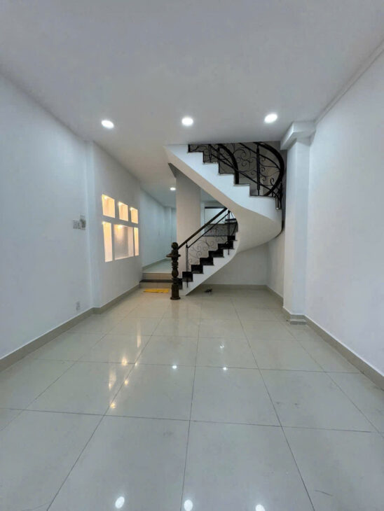 6.35 tỷ- bán nhà hẻm xe hơi p25 Bình Thạnh- 4 tầng- 3.8x12m- 3PN- thông ra đường D2 D5