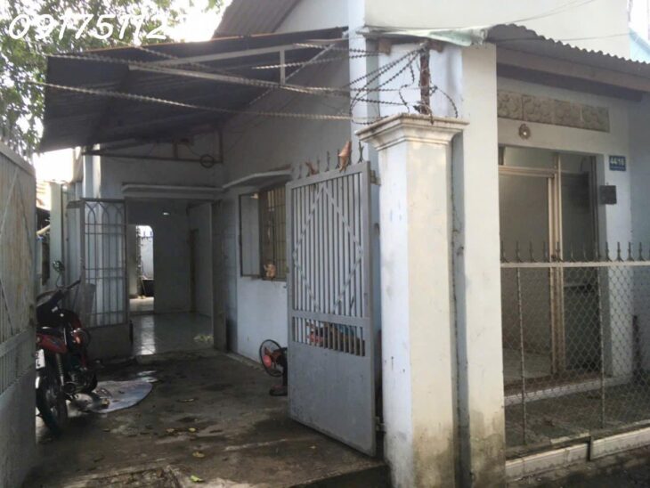 Bán nhà cấp 4 góc 2 mặt tiền gần ủy ban phường Hiệp Hoà 0917511235