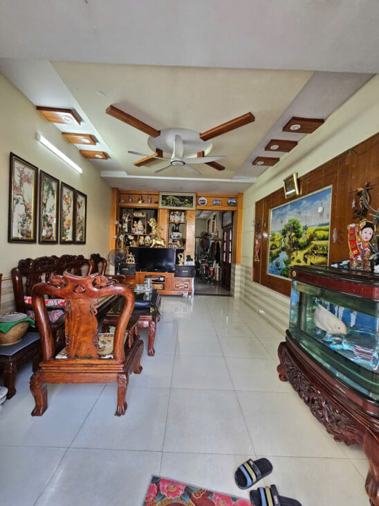 Bán nhà ngõ 739 Nguyễn Văn Linh, 48m 4 tầng, lô góc, ô.tô đỗ vài chiếc, Giá 3.58 tỉ