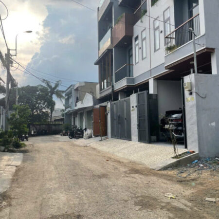 Bán đất 14x22m giá 11 tỷ Đường 8m Tô Ký