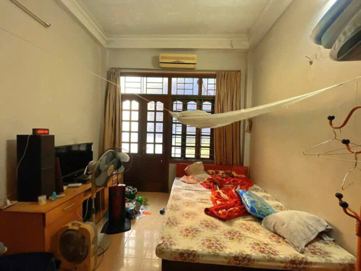 Ô TÔ ĐỖ CỬA – SÂN RỘNG 500M – 2 THOÁNG VĨNH VIỄN- 14 tỷ Nguyễn Văn Huyên 52 m, 4T, MT 3.6m. Cầu Giấy