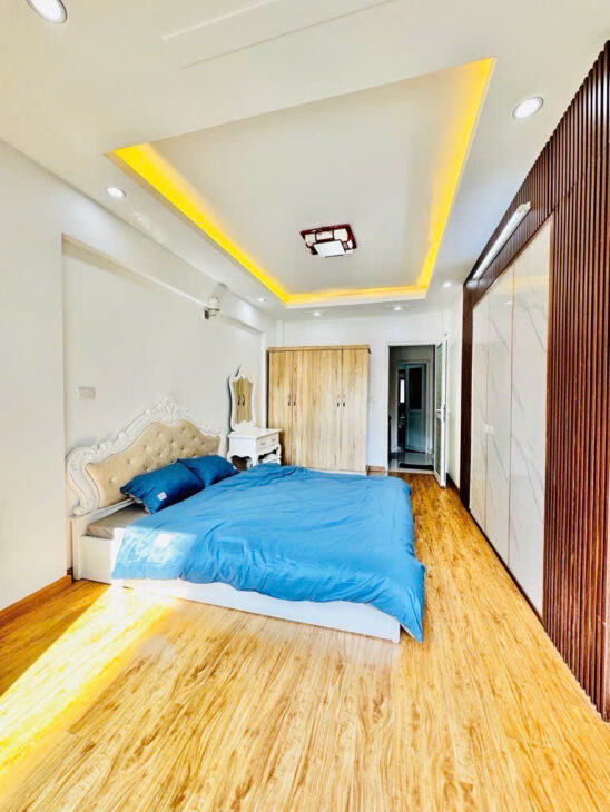 BÁN Nhà Lĩnh Nam 33m 4 Tầng 3 Phòng, Full Nội Thất Giá 4.69 Tỷ Sổ Đổ Riêng