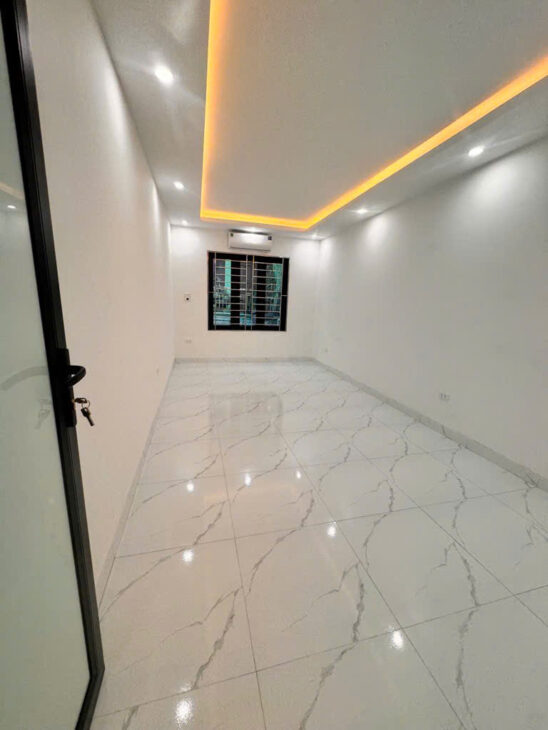 Bán Nhà Đông Thiên Lĩnh Nam 55m 3 Tầng 4 Ngủ Nhà Mới Giá 3.85 tỷ Chưa Sổ