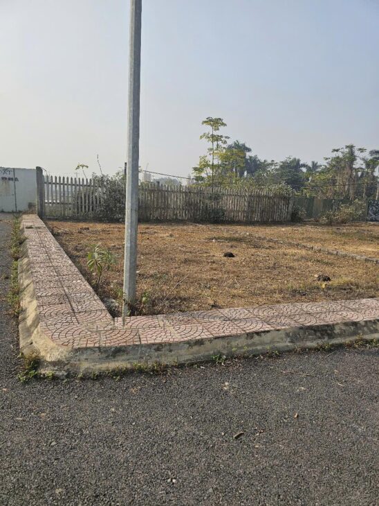 Cần bán đất đẹp Thạch Hoà Thạch Thất ô tô phi vèo vèo giá rẻ 96m 2.7tỷ