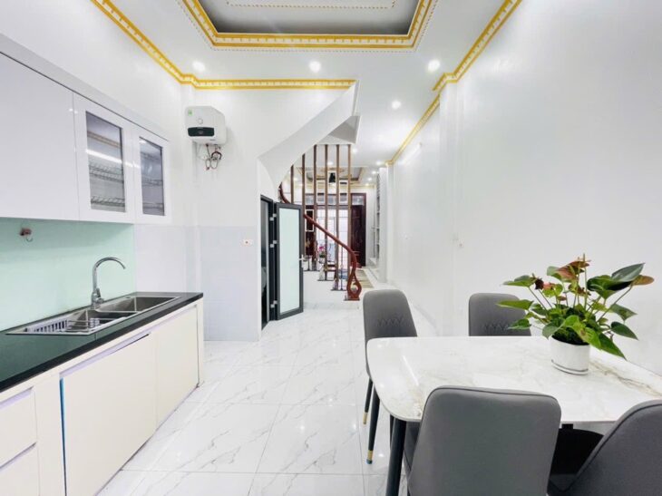 ⛔️53M2 VỊ TRÍ VÀNG – 30M RA TRỤC CHÍNH ĐƯỜNG ĐẠI HƯNG, Ô TÔ GẦN NHÀ – NHÀ ĐẸP LONG LANH – NỘI THẤT