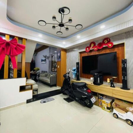 NGAY ĐẠI HỌC CÔNG NGHIỆP – 10M RA HẺM XE TẢI – 48M2 – 3 TẦNG ĐẸP – CHỈ HƠN 5 TỈ