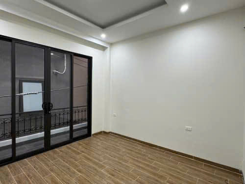 PHÂN LÔ Ô TÔ VÀO NHÀ PHỐ THÁI HÀ – ĐỐNG ĐA – 40M2 x 4T – MT 4M – 13.2 TỶ -NHÀ SÁT PHỐ
