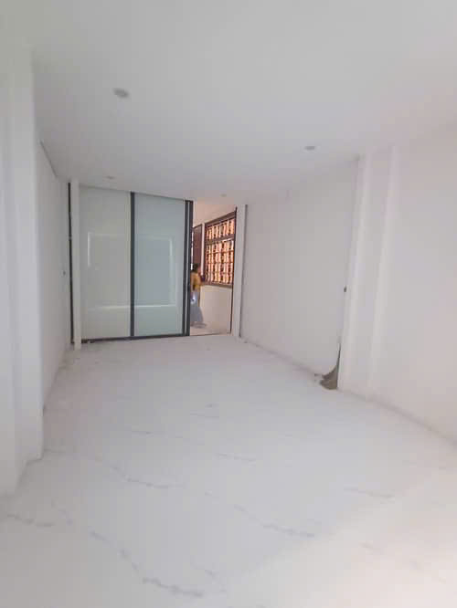 BÁN NHÀ LÔ GÓC TÂY SƠN – ĐỐNG ĐA – DT 42M2 x 4T – MT 3.3M – 13.2 TỶ – Ô TÔ DỪNG ĐỖ