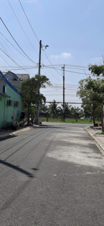 Bán gấp 280m2 đất MT đường xe tải ấp Đồng Tâm Long An, cách ngã 4 Xoài Đôi 900m, cách huyện Bình