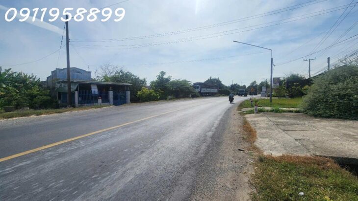 Bán nhà mặt tiền Tôn Đức Thắng, Thị xã LaGi chỉ 2.5 tỷ sổ riêng giá rẻ nhất