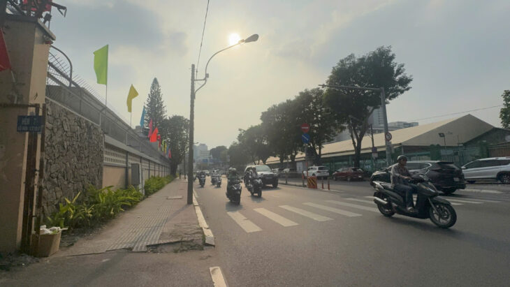 BÁN NHÀ MẶT PHỐ NGUYỄN THỊ MINH KHAI – Q.1 – 160M² – 5 TẦNG – THANG MÁY