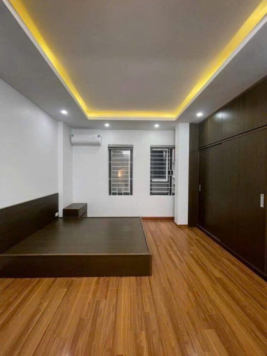 LÔ GÓC 2 MẶT NGÕ – 5 TẦNG DÂN XÂY, CỰC VIP – BA GÁC ĐỖ CỬA, -KD NHỎ Pháo Đài Láng 31m, 5T, MT 4.2